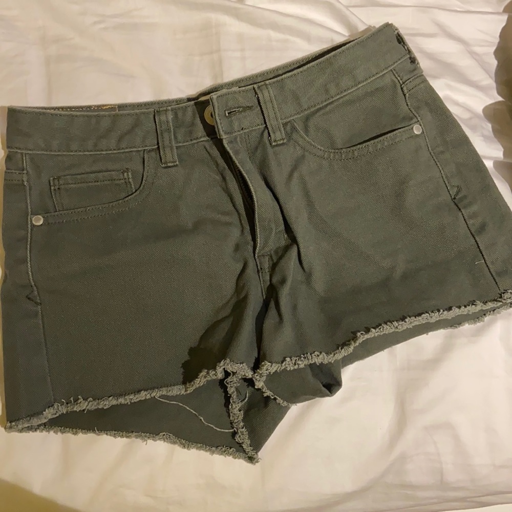 NET denim shorts in army green